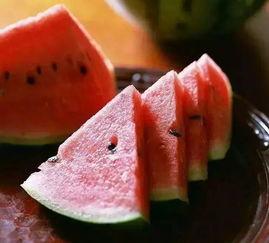 吃瓜解渴,吃瓜解渴，畅享清凉一夏