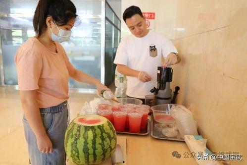 高考减压事件吃瓜  第1张