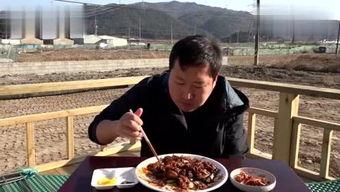 吃瓜鹅海报,揭秘娱乐圈幕后风云  第2张